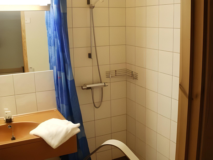 Bathroom, Malmplassen Bed & Breakfast, Tolga