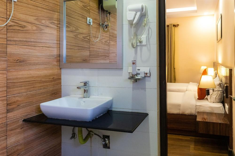 Bathroom 4, Dreamland Gold Resort & Hotel, Lumbini