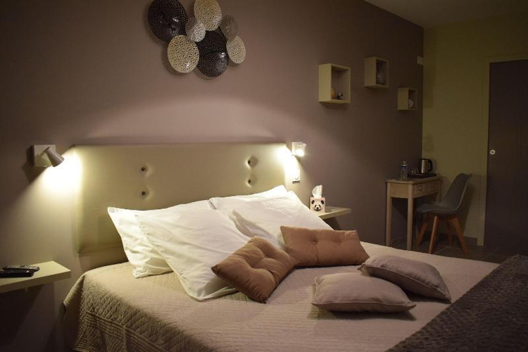 Bedroom 2, La Sarlamandre, Dordogne