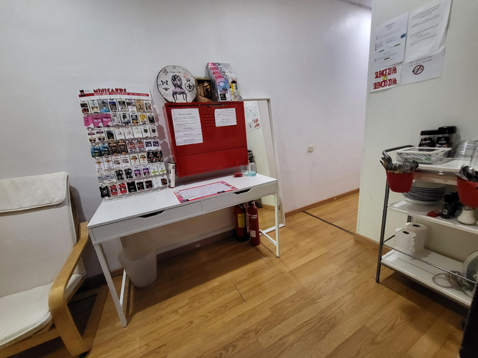 Others 5, Barcelona Rooms 294, Barcelona