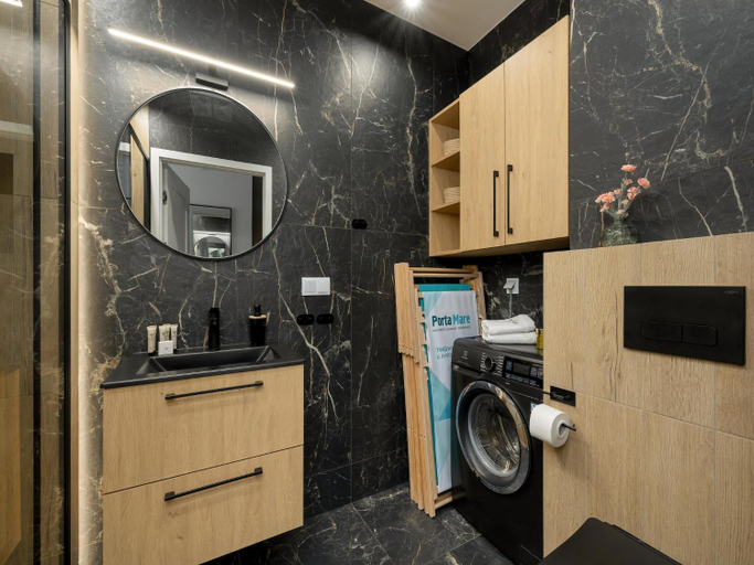 Bathroom 4, Apartment with swimming pool and sauna, Dziwnow, Kamień