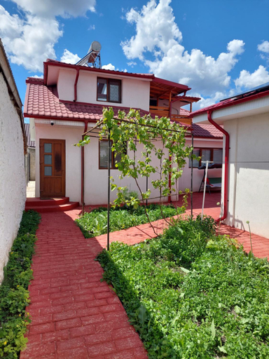 Others 5, Casa Anne, Mangalia