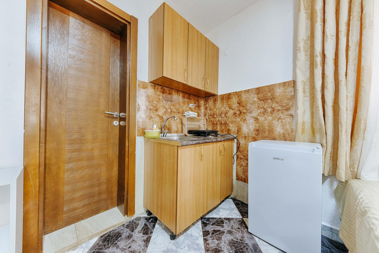 Others 3, Studio Apartments S