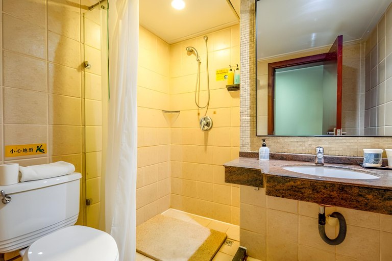 Bathroom 3, Home Inn Sanya Yuya Road Dadonghai, Sanya