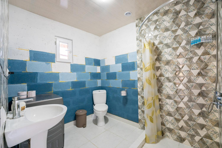 Bathroom 2, Agra Ushguli, Mestia