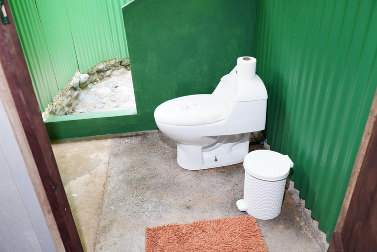Bathroom 3, Rioverde Jungle Ecolodge, Golfito