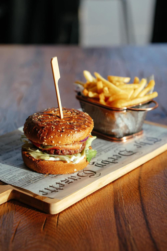 Food & Drinks 5, Titi House Borsa, Borsa