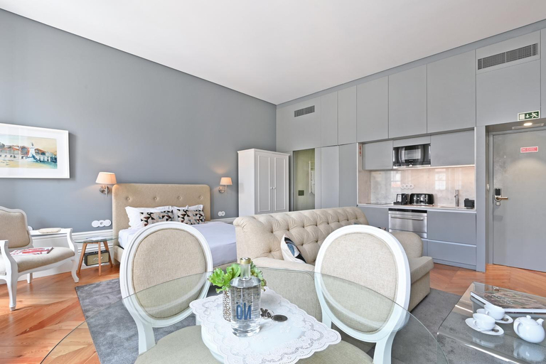 Others 5, Villa Apartments & Suites, Porto