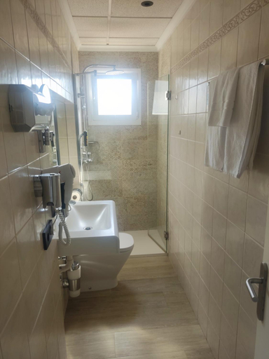 Bathroom 5, Paguera Treff Boutique Hotel, Baleares