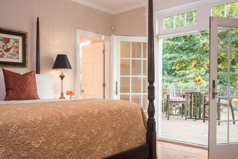 Bedroom 2, HILLBROOK INN & SPA BED AND BREAKFAST - ADULT ONLY, Jefferson