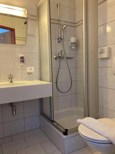 Bathroom 3, Metzgerwirt, Kitzbühel