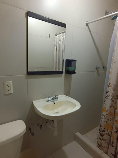 Bathroom 2, Hotel "El origen de BRICM", Tequila
