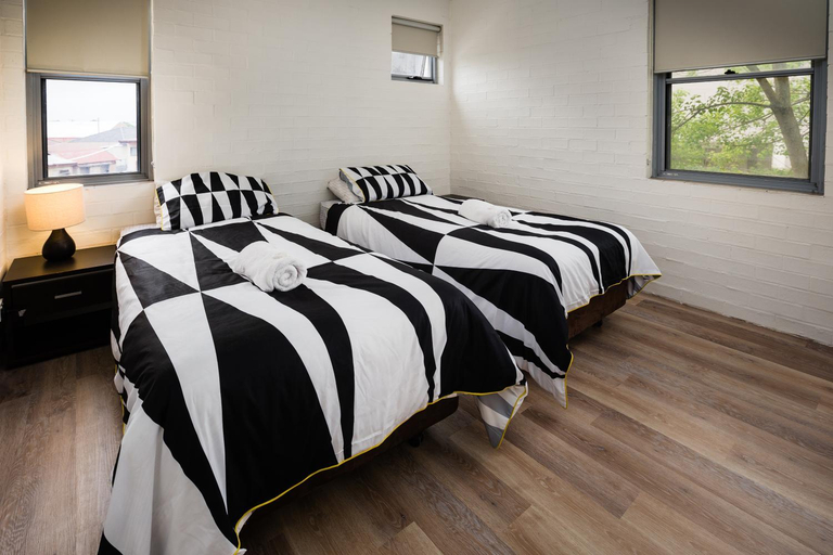 Bedroom 2, Bluegum Executive Apartments, Newcastle - Outer West