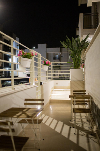 Others 5, B&B Milena, Bari