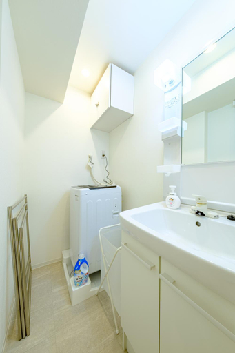 Bathroom 2, 長者丸ビル 10 mins from Shibuya, Meguro