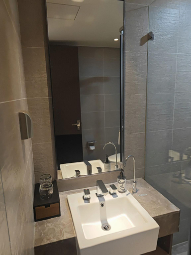 Bathroom 3, Home Inn Plus Beijing Changping Government Street Metro Station, Beijing