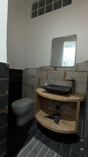 Bathroom 2, B&B VIA NAPOLI LEVERANO, Lecce