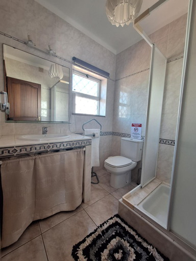 Bathroom 2, Casa da torre, Alcoutim