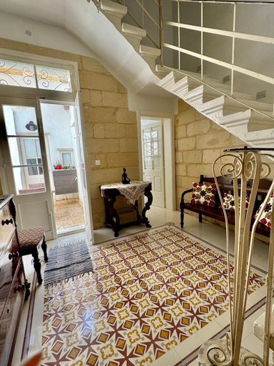Others 2, Charming town house in Cospicua, Valperga Rooms