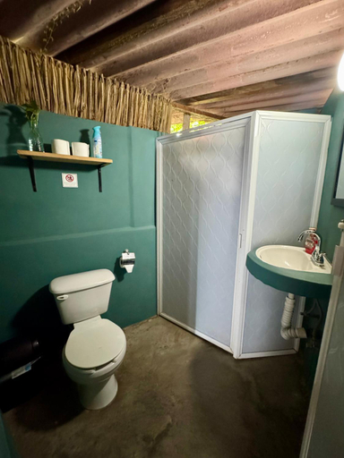 Bathroom 3, Refugio del Cielo #, Compostela