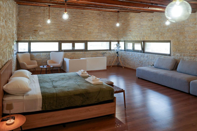 5, Oliva Emerald Eco - Secluded Off-Grid Vineyard Villa, Crete