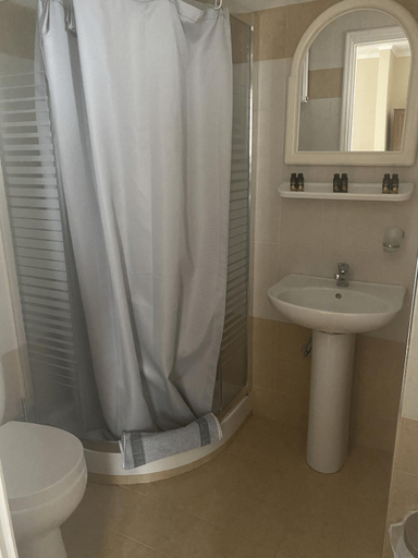 Bathroom 3, Agnanti Hotel, West Macedonia