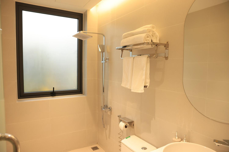 Bathroom 5, Central Boutique Villa In Old Town, Da Nang