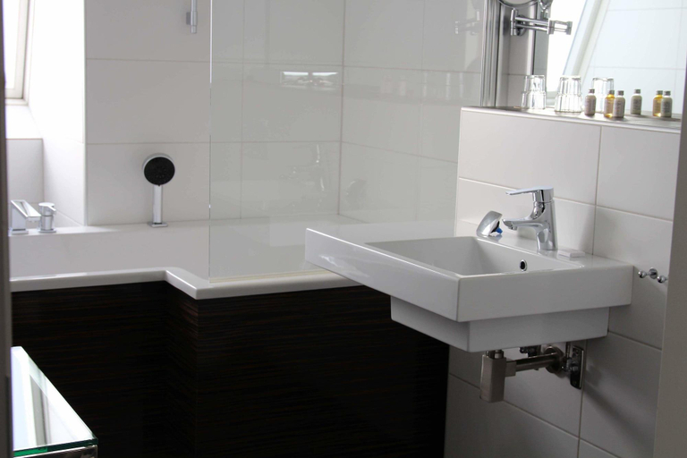 Bathroom 4, Hotel Villan, Göteborg