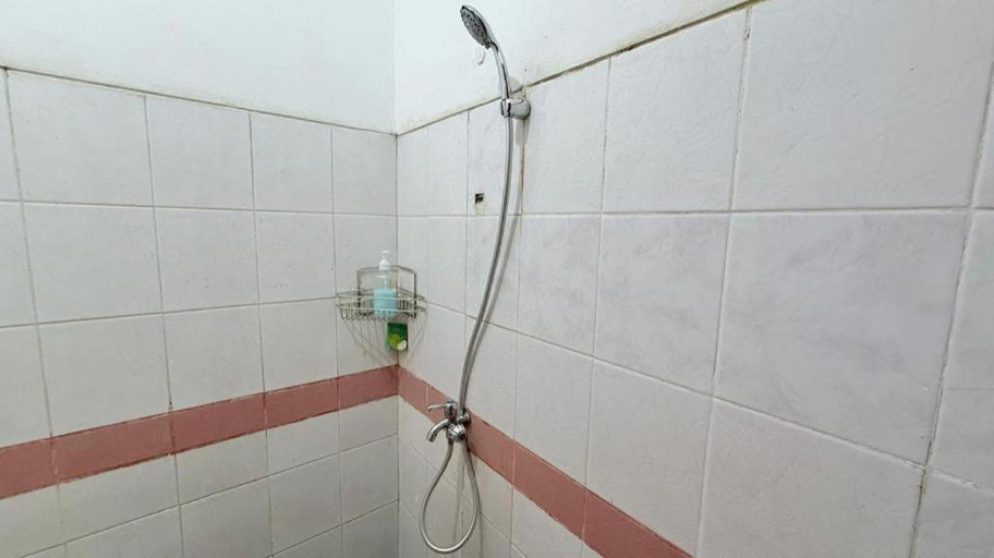 Bathroom 4, Hotel Huswah, Tangerang