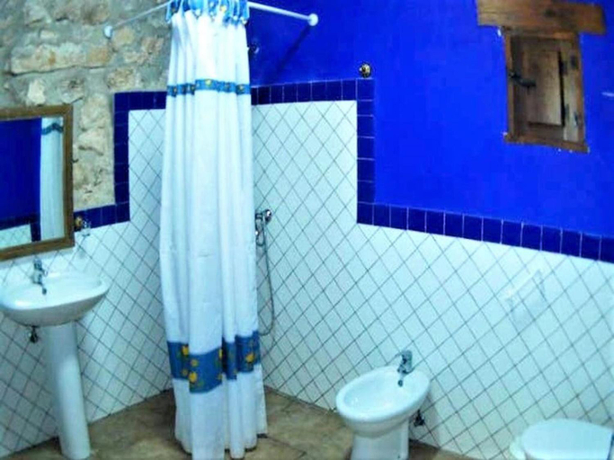 Bathroom 3, Country House near Sierras Subbeticas Park, Granada