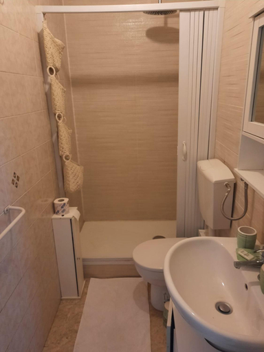 Bathroom 2, Fiori d'aMare, Bari