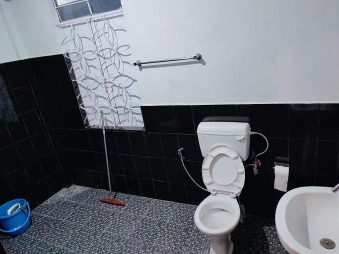Bathroom 3, SHANTI SOJOURN , East Khasi Hills