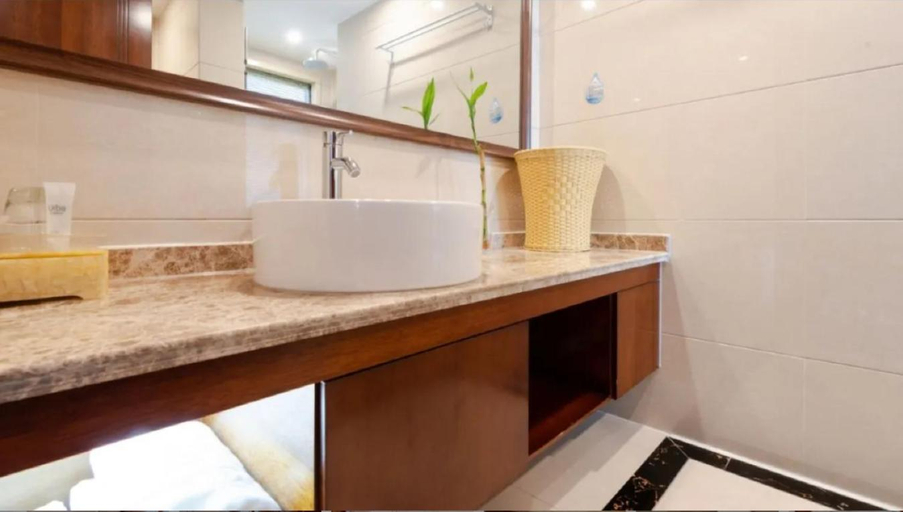 Bathroom 3, Urba Hotel Yichun Wanda High Speed Railway Station, Yichun