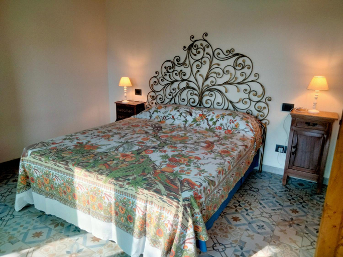 Bedroom, Arca di Ne, Genova