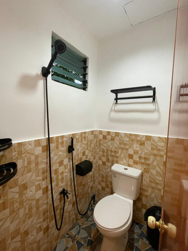 Bathroom, Camiguin Blue Lagoon Cottages, Guinsiliban