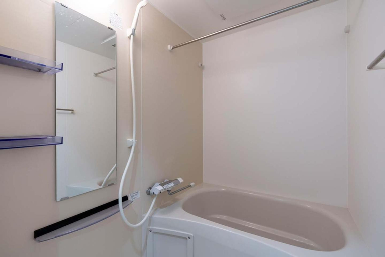 Bathroom, Sun Plaza Shitennoji, Osaka