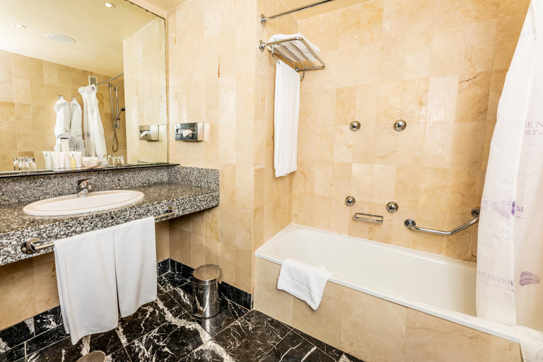 Bathroom 5, Mediterranean Palace, Santa Cruz de Tenerife