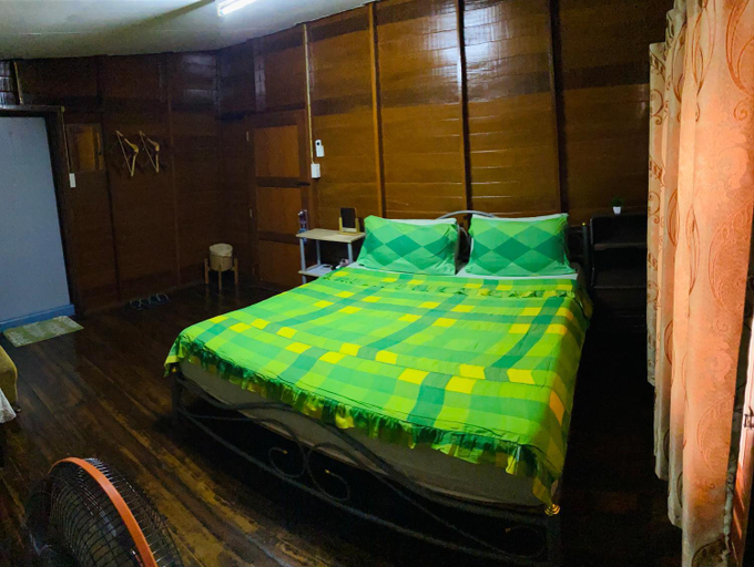 Bedroom 2, Banthai Guesthouse, Muang Phetchaburi