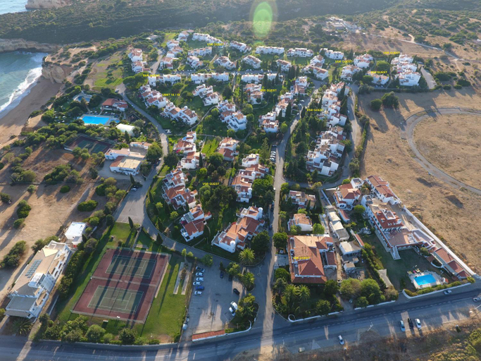 Others 3, Vilas Marrocha, Lagoa