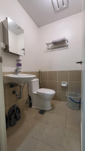 Bathroom 5, Sami's Cradle at The Celandine, Quezon City
