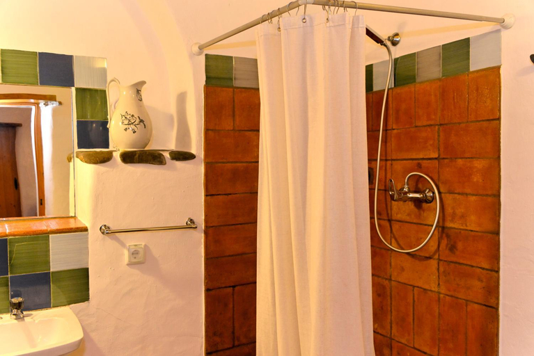 Bathroom, Cerro Da Fontinha, Odemira