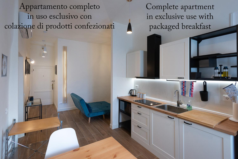 Others 2, B&B Porta 93, Pistoia