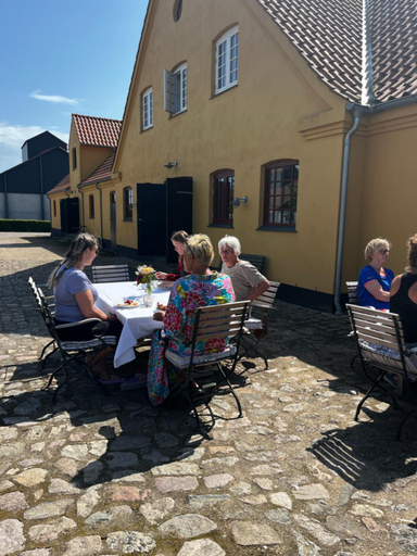 Others 4, Den Gule Lade pa Skjørringe, Guldborgsund