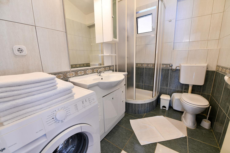 Bathroom 3, Villa Lilly 2, Karlobag