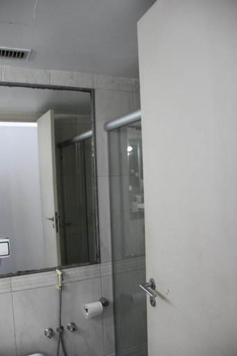 Bathroom 3, Ondina Apart Hotel, Salvador