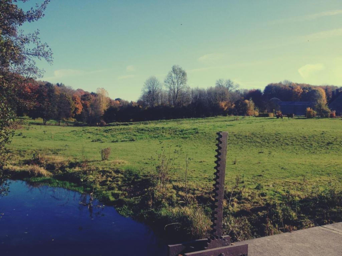 Others 4, Retreat with Ponds, Braibant, Namur
