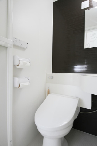 Bathroom 3, Tokyo Ueno Mia Hotel, Taitō