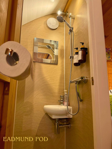 Bathroom 3, West Stow Pods in Bury St Edmunds, Suffolk