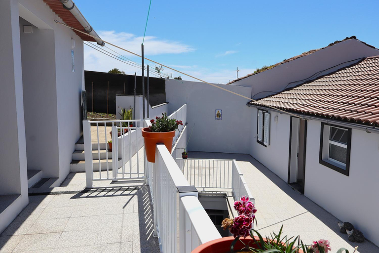 Others 5, Margaret's Place, Vila Franca do Campo