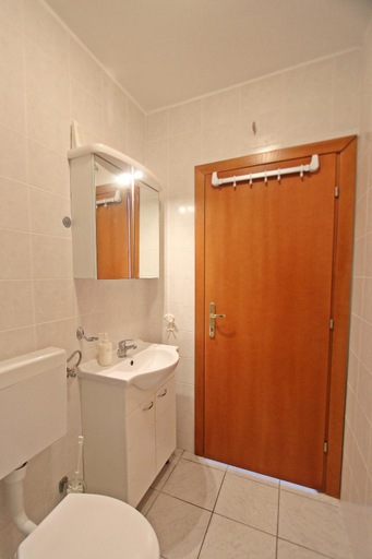Bathroom 3, Apartment Josip, Murter